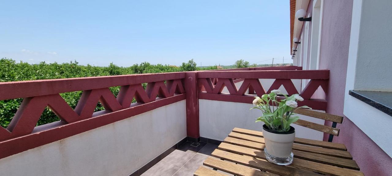 Quinta Dos I's - Algarve Farm stay